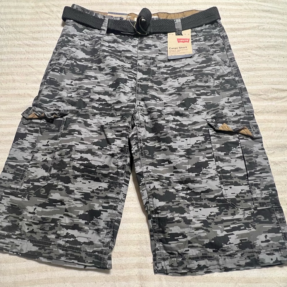 NWT Boys Size 18 Levi’s Cargo Shorts